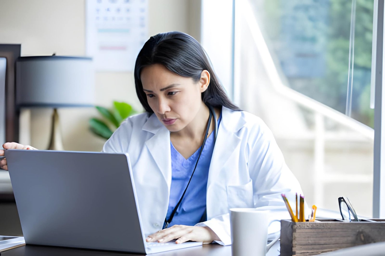 Foto yang Diambil dengan Smartphone, dapat Menyesatkan Dokter dan Membahayakan Pasien